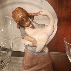 Lladro Girl/duck # 2095 Gres
