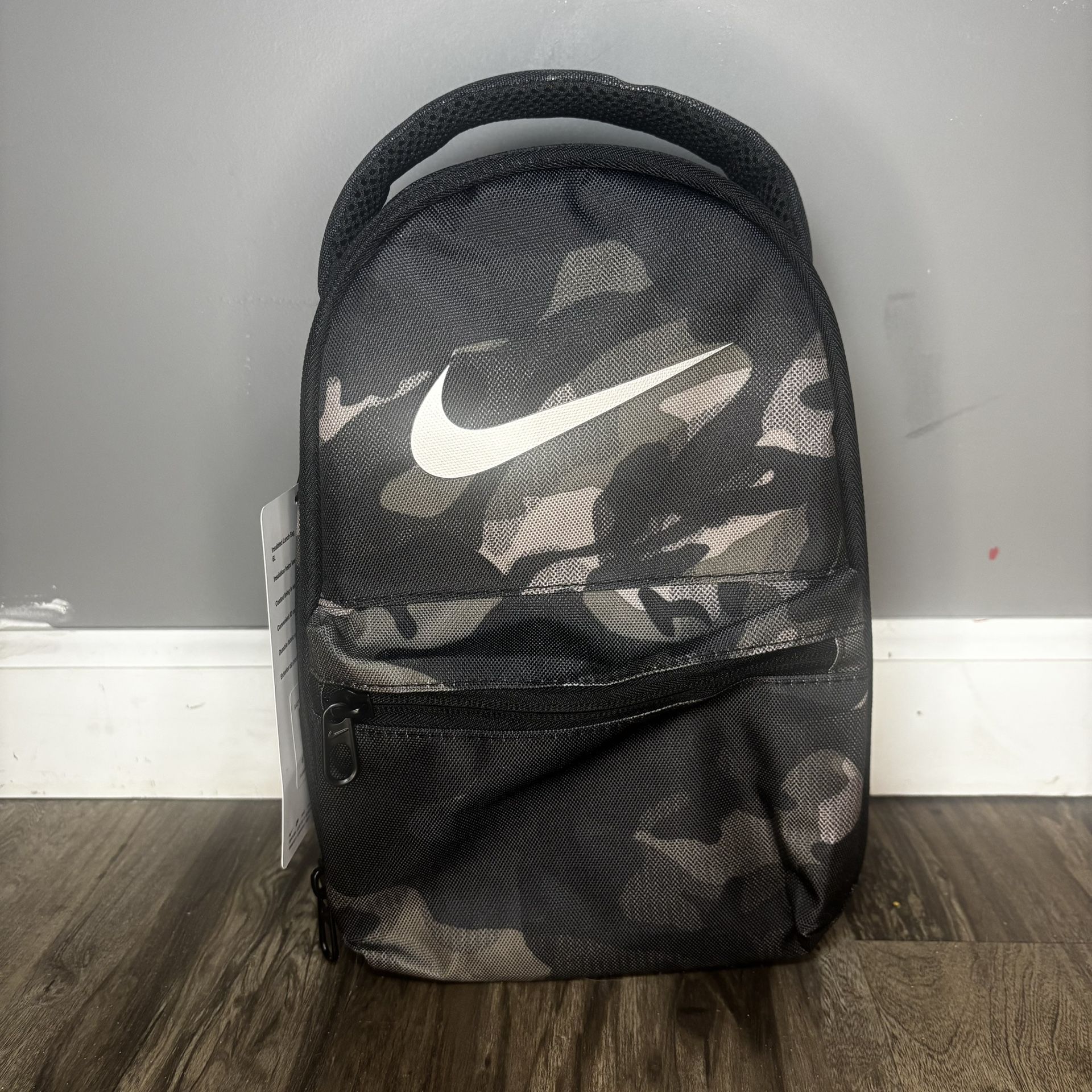 NIKE INSULATED LUNCH BAG Tote Cooler Black Camo Zipper Bag Handle