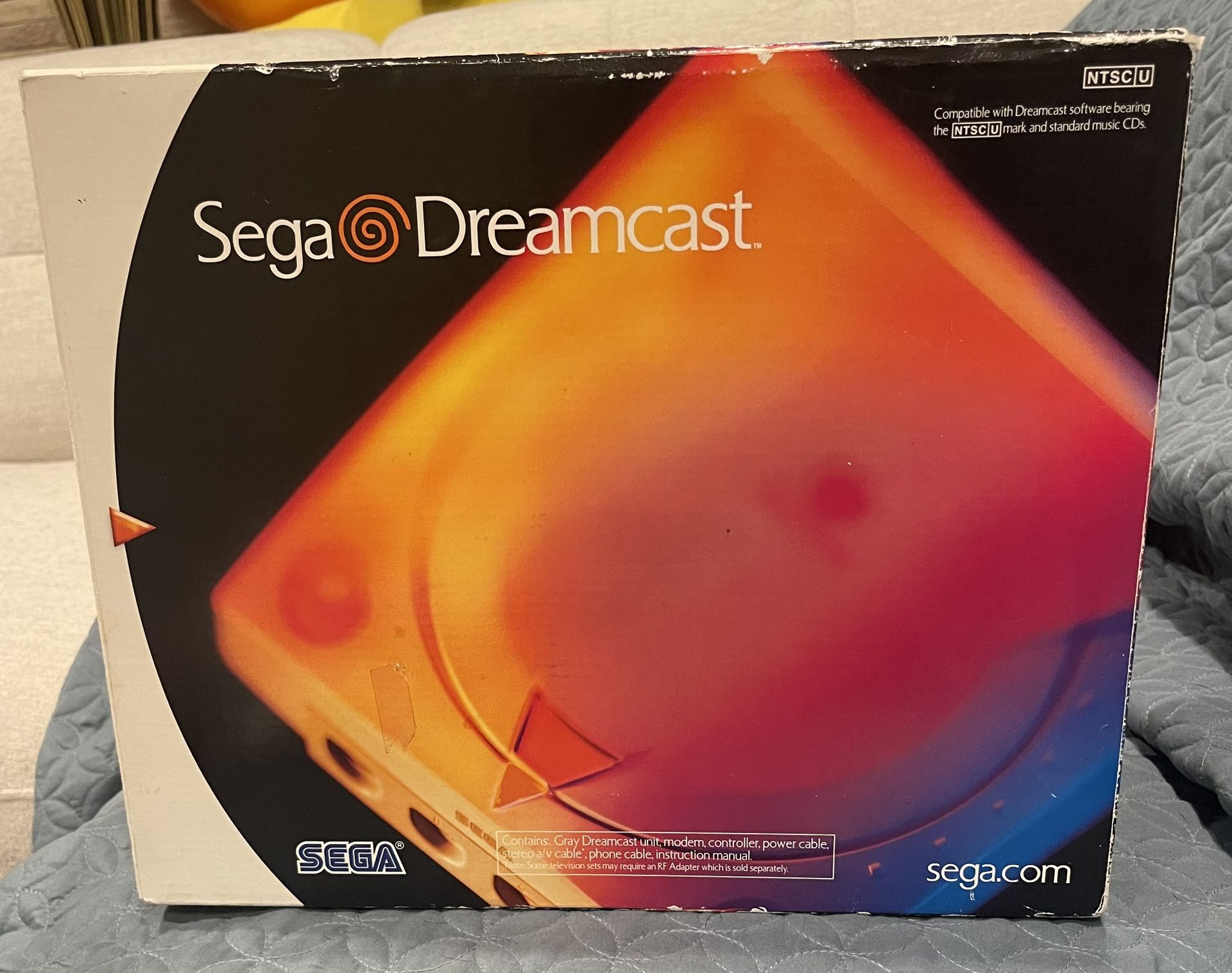 Sega Dreamcast In BOX