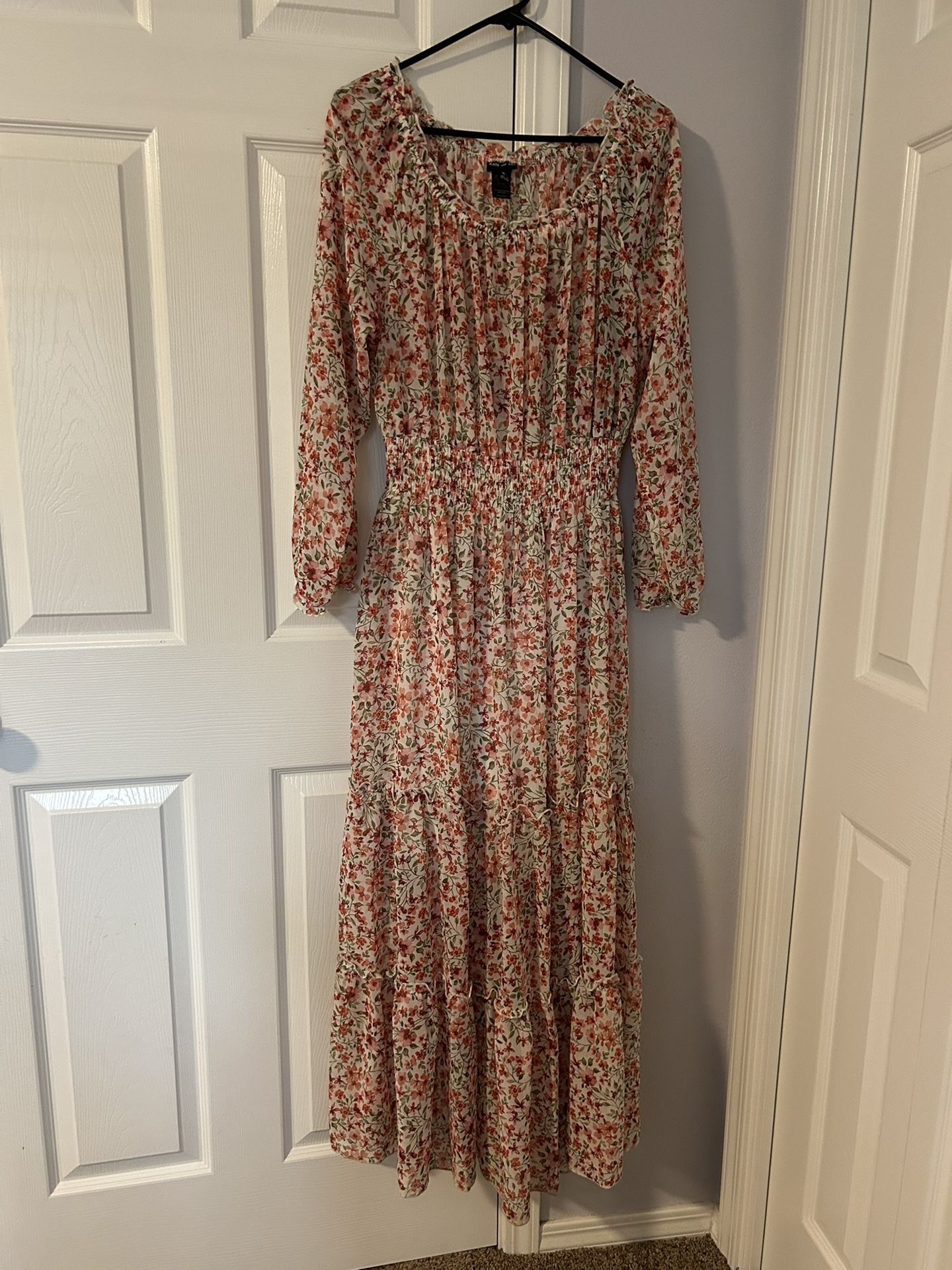 Women’s Dress Size 14