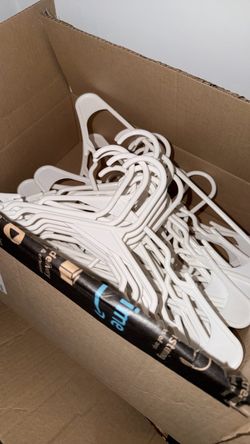 White Plastic Clothes Hangers Bulk Lot