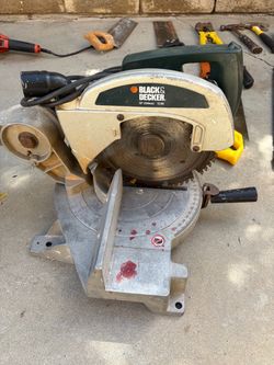 Used Black & Decker 10" Miter Saw – Works Great! (Fast Sale)