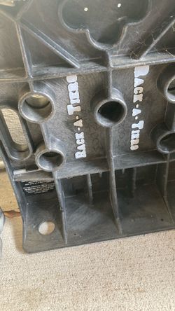 Spool holders