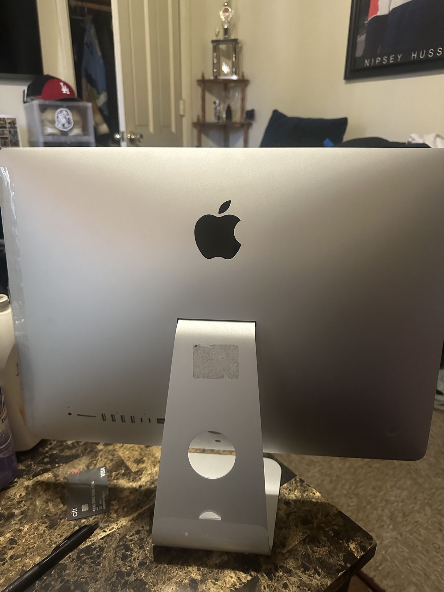 iMac With Keyboard And Mouse