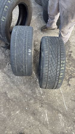 225/40/18 Continental Extreme Contact Pair Of Two Tires