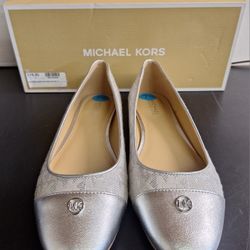 MICHAEL KORS FLEX BALLET SHOES SIZE 7.5