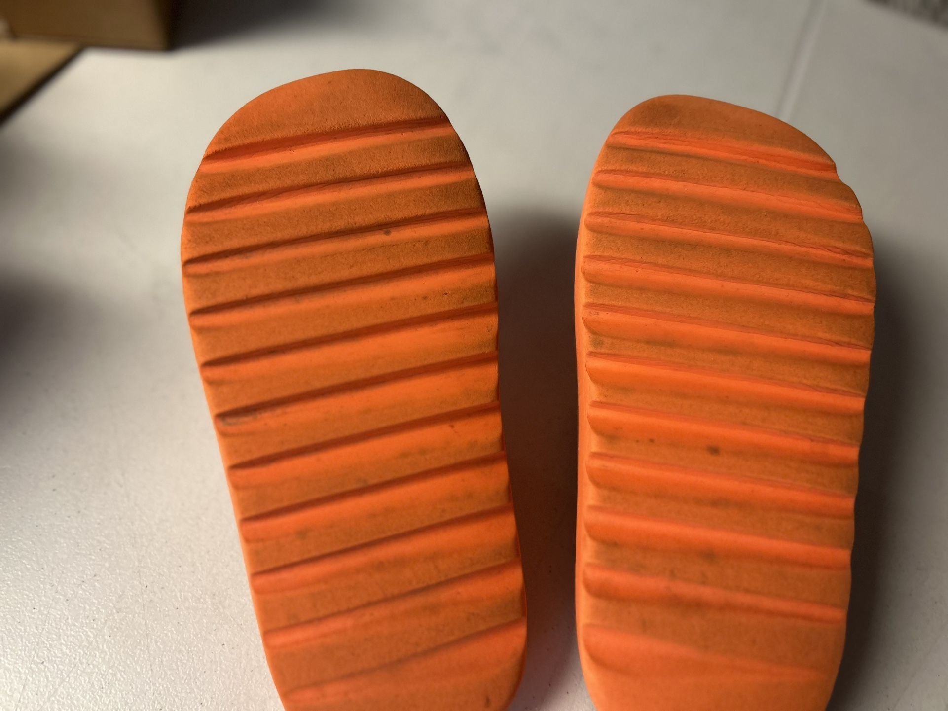 Adidas Yeezy Slides Size 10