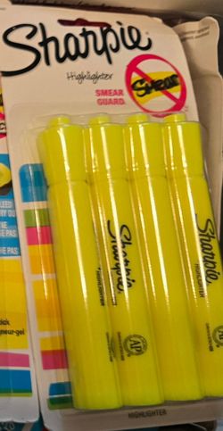 Sharpie Yellow Highlighters 4-Pack – NEW