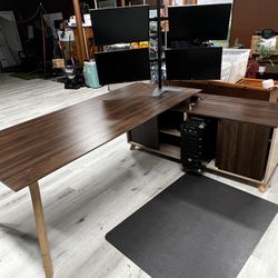 Dania  Executive Desk