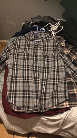 Men’s black and gray flannel