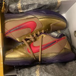Hall Of Fame Kobe’s 5 Gold 9.5 Used 