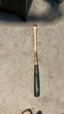Marucci wood bat 32/29