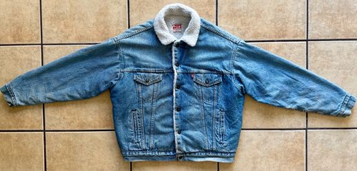 VINTAGE 1980s SAN FRANCISCO Levi’s Denim Trucker Sherpa-Lined Mens Jacket Size Large!