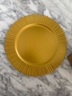 Plates for Decoration/ Platos de Decoración