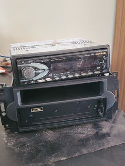 Car Radio With Bracket