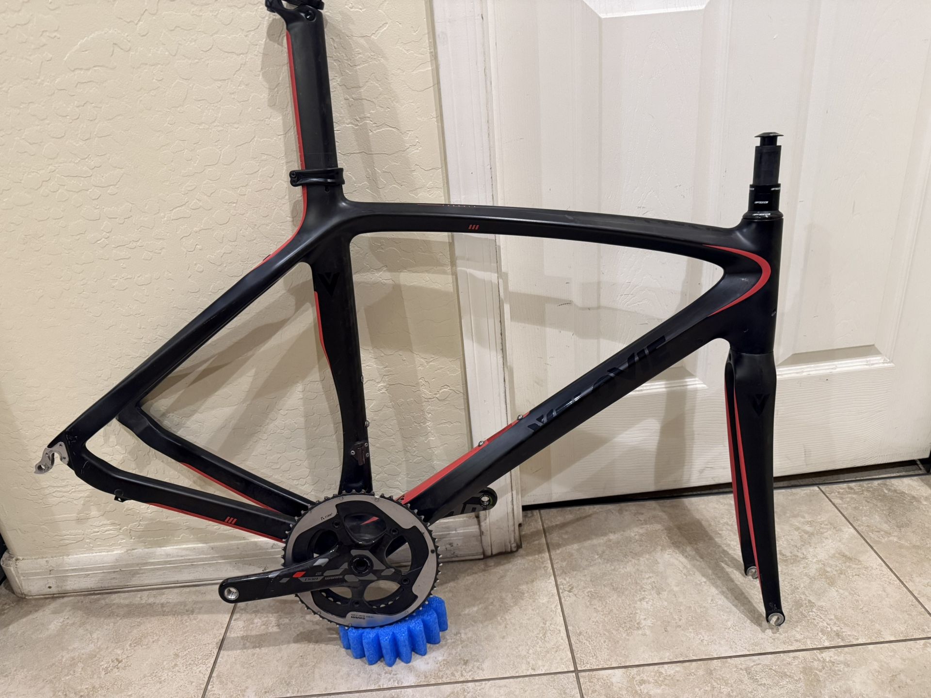 Vélo Vie Carbon Frame and Fork. for repair