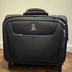 Travelpro FlightCrew Rolling Tote / Underseat Bag – Black – Carry-On 