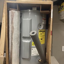 30 Gallon Electric Water Heater 