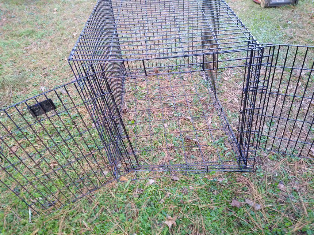 XXL Dog Crate / NO Pan /As Is ..80$