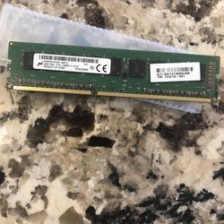 HP 4GB PC3-12800 DDR3-1600MHz ECC Unbuffered CL11 240-Pin DIMM 1.35V Low Voltage Single Rank Memory Module Mfg Part No: 733019-581