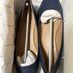 CALL IT SPRING flats