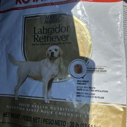Royal Canin Labrador Retriever Dog Food 30 Pounds Bag 