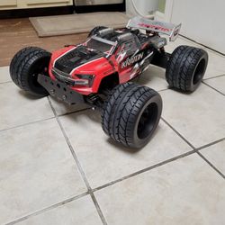 Arrma Kraton 6s V5.  RTR.   