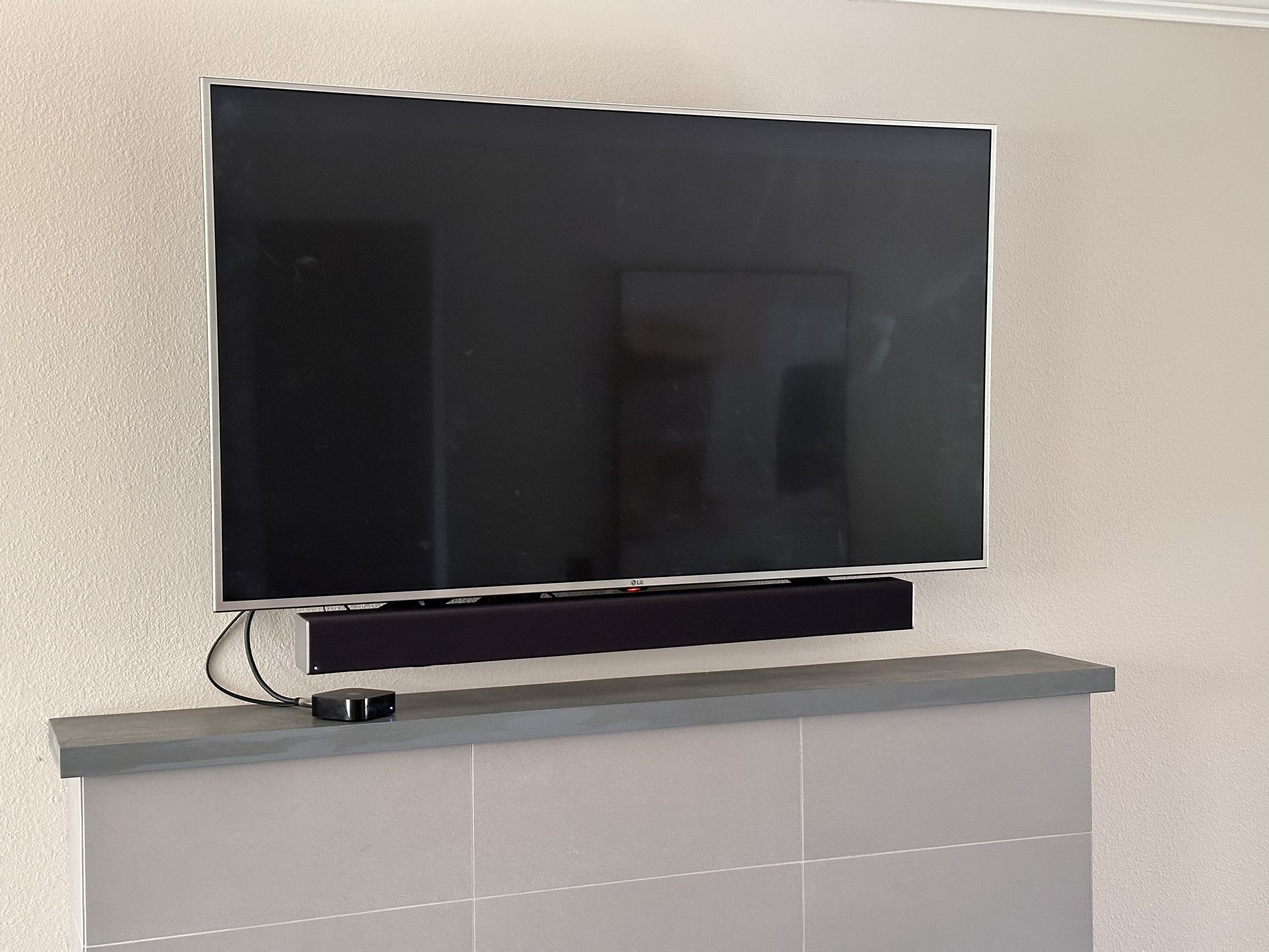 LG 55 Inch 4K HDR TV Plus Surround Sound