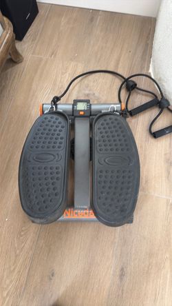 Nic Day Mini Stepper