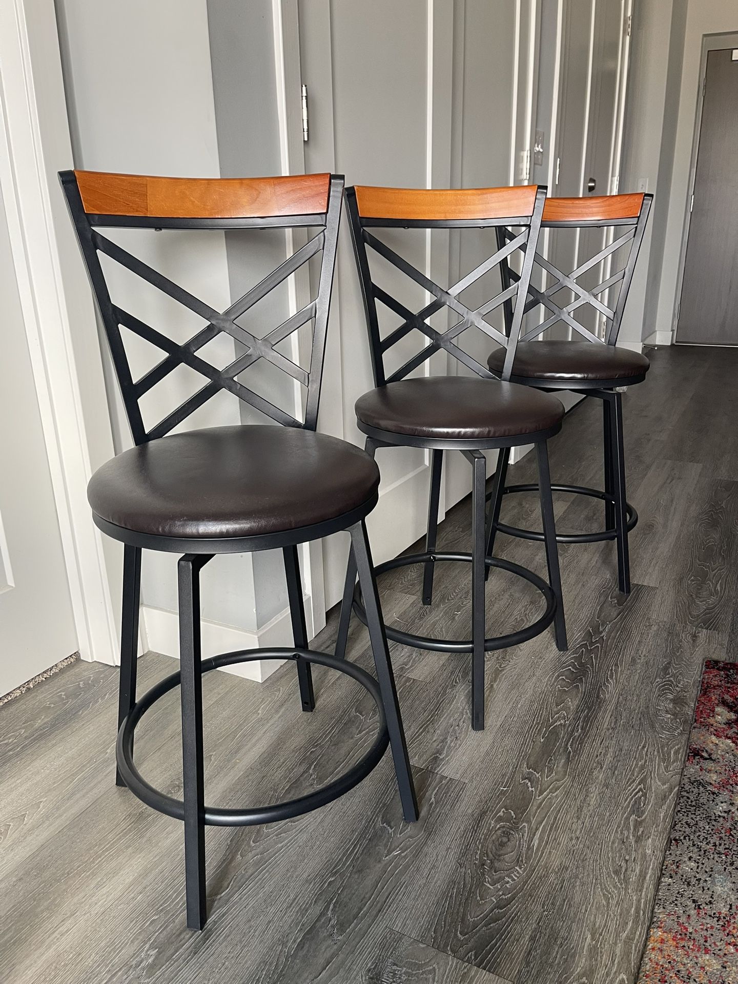3 Bar Stools