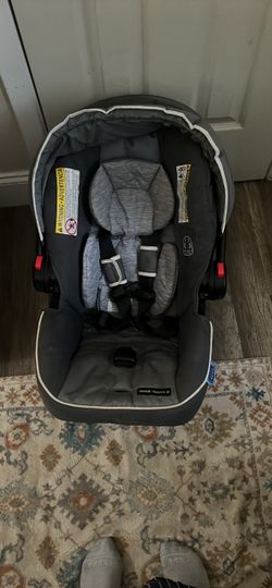 Graco infant car seat