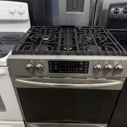 Frigidaire Gas Stove With Air Fryer 