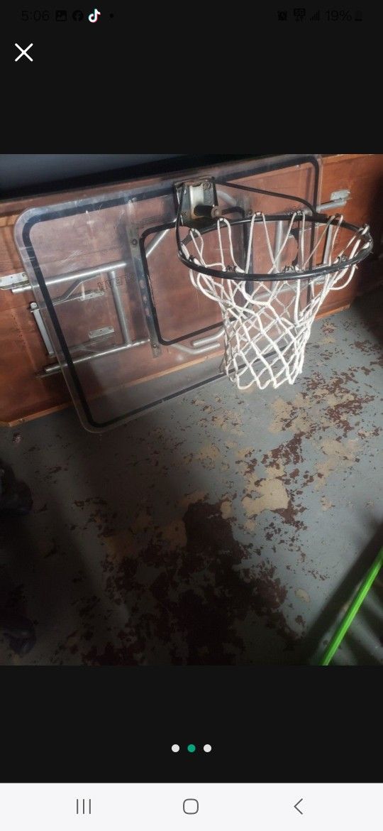 NBA BASKETBALL HOOP