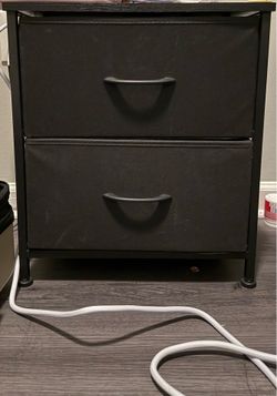 Dumos nightstand