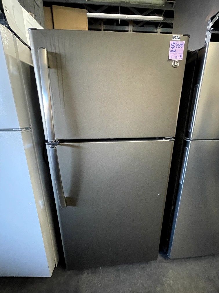 GE Refrigerator