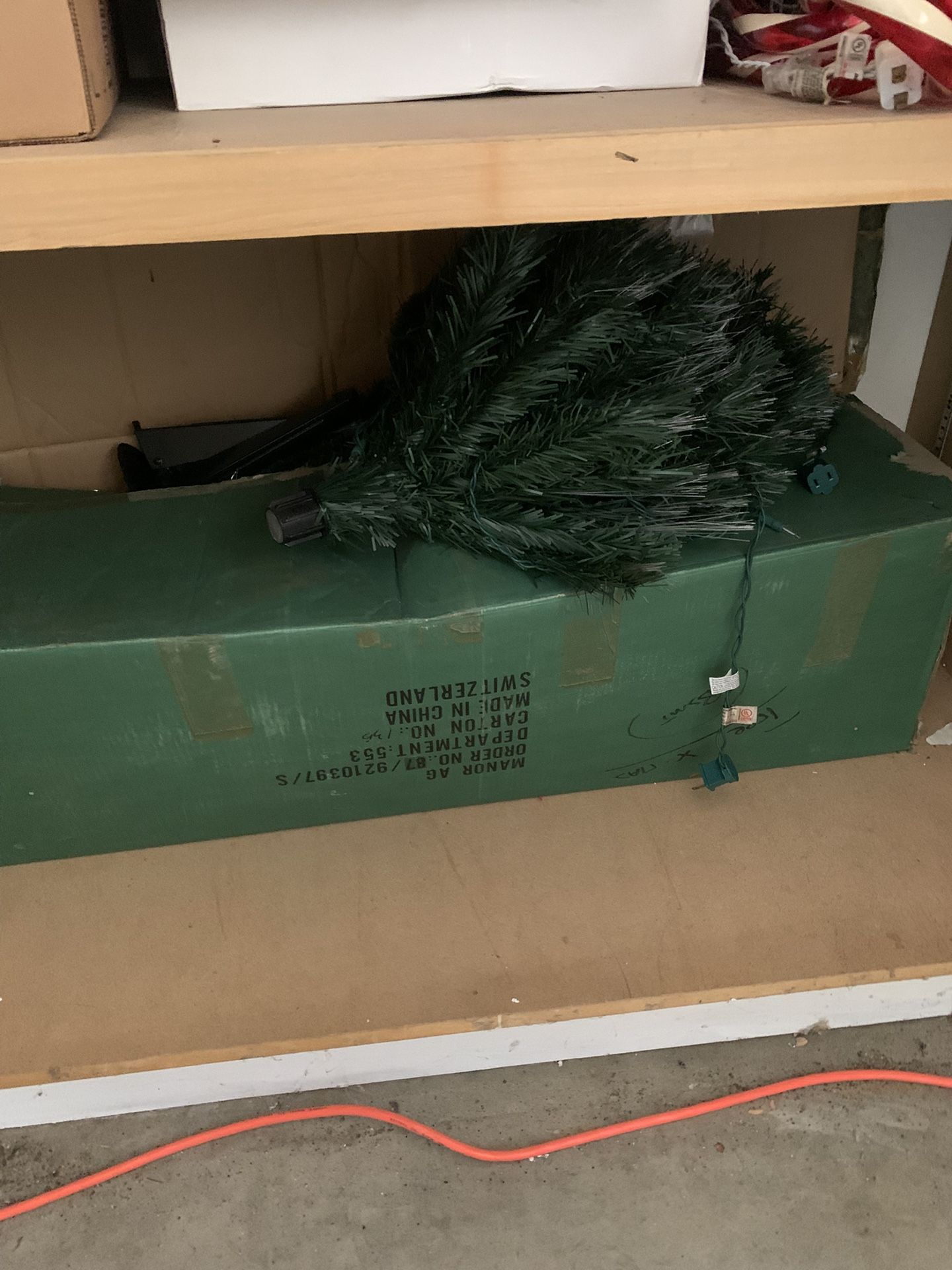 Free Artificial Christmas Tree
