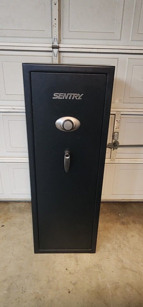 Sentry 12 Gun Safe