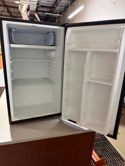 Walsh Mini Fridge with Freezer – Black