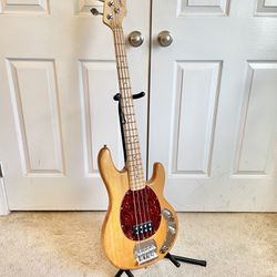 Stagg Stingray style bass Guitar