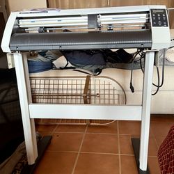 GraphTec CE5000-60 Vinyl Cutter Plotter