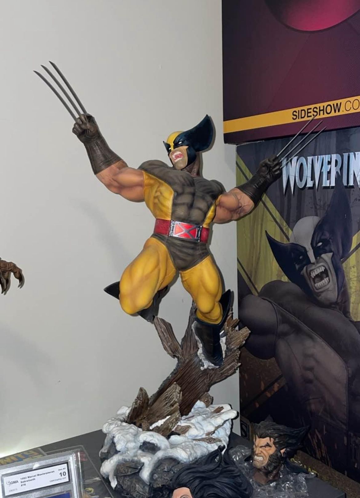 Wolverine Premium Format 1/4 Statue From Sideshow Collectibles