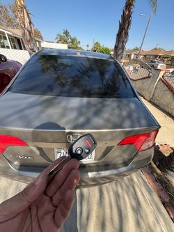 Llaves de autos / car keys and remotes