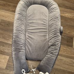 Reversible Baby Lounger 