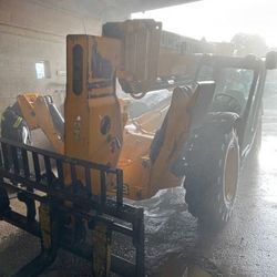 10,000 LB Forklift Variable Reach For Sale! 