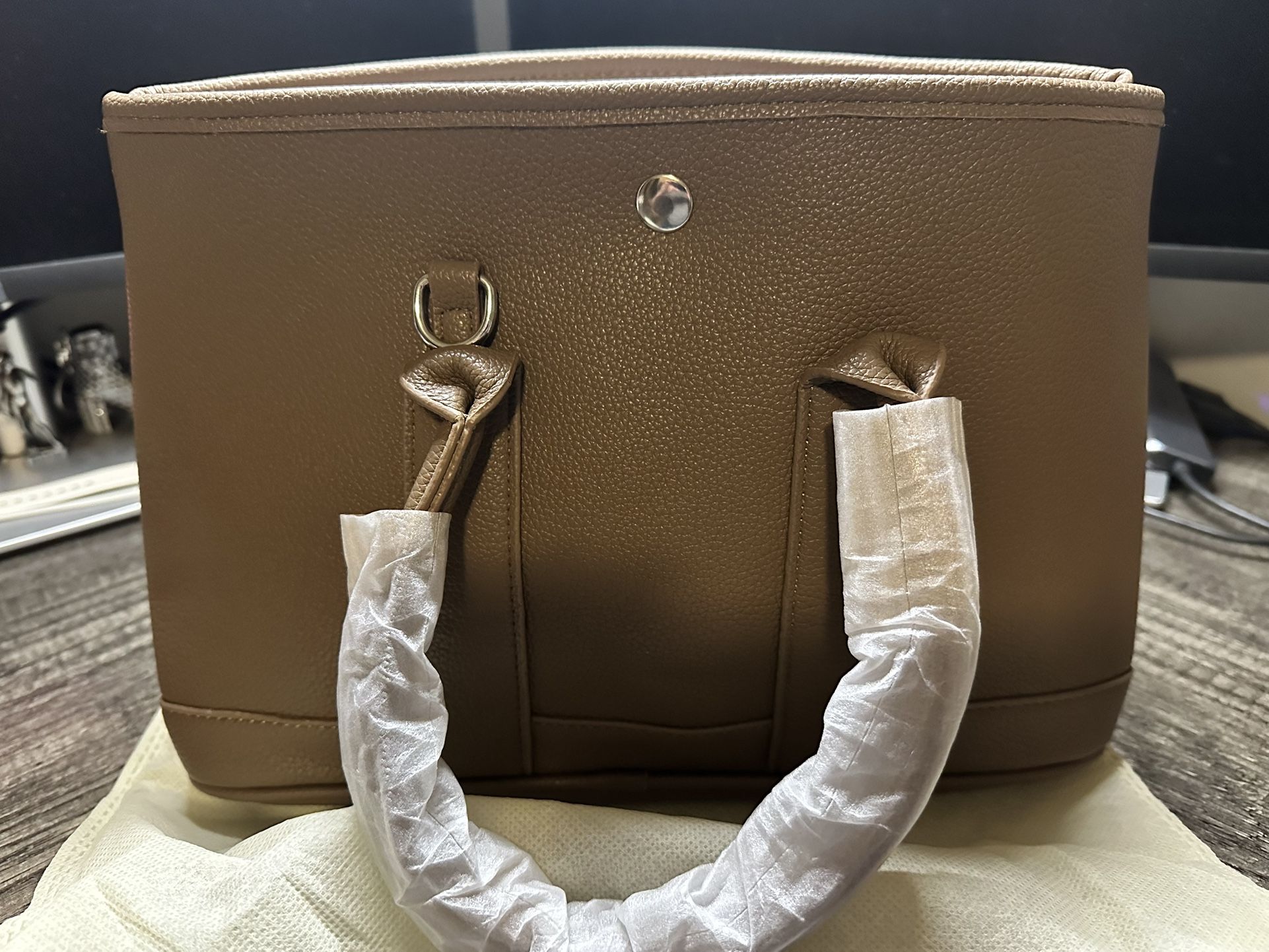 Large Ladies’ Purse