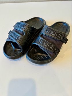Hoka NEW sandals women’s size 6