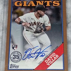 David Viillar Auto 2023 Topps Gold Numberd 08/50 Asking 40$
