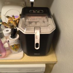 Countertop Ice Maker – Fast Ice, Clean & Ready