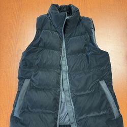 Womens Athleta Small Venice Odyssey Down Puffer Velvet Black Vest Lux
