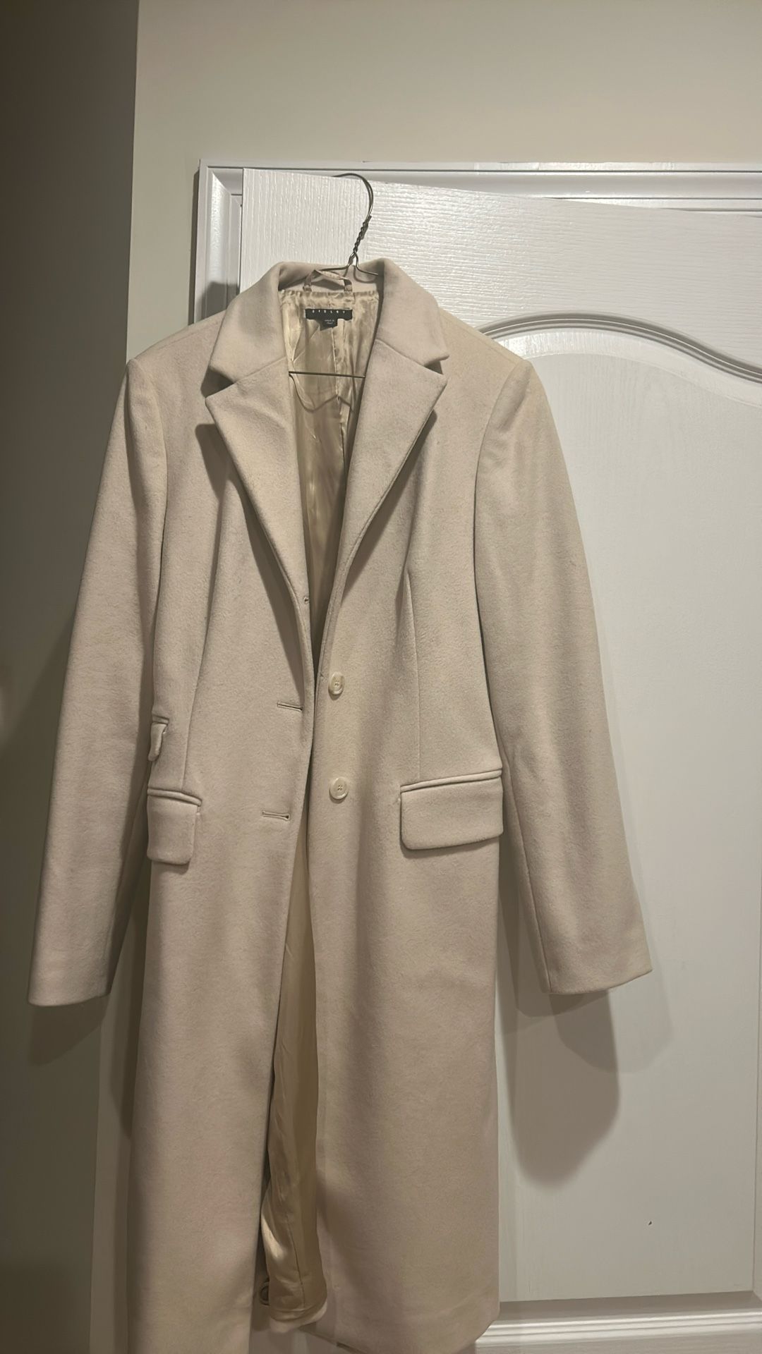 Sisley Cream Coat. Size 42 European